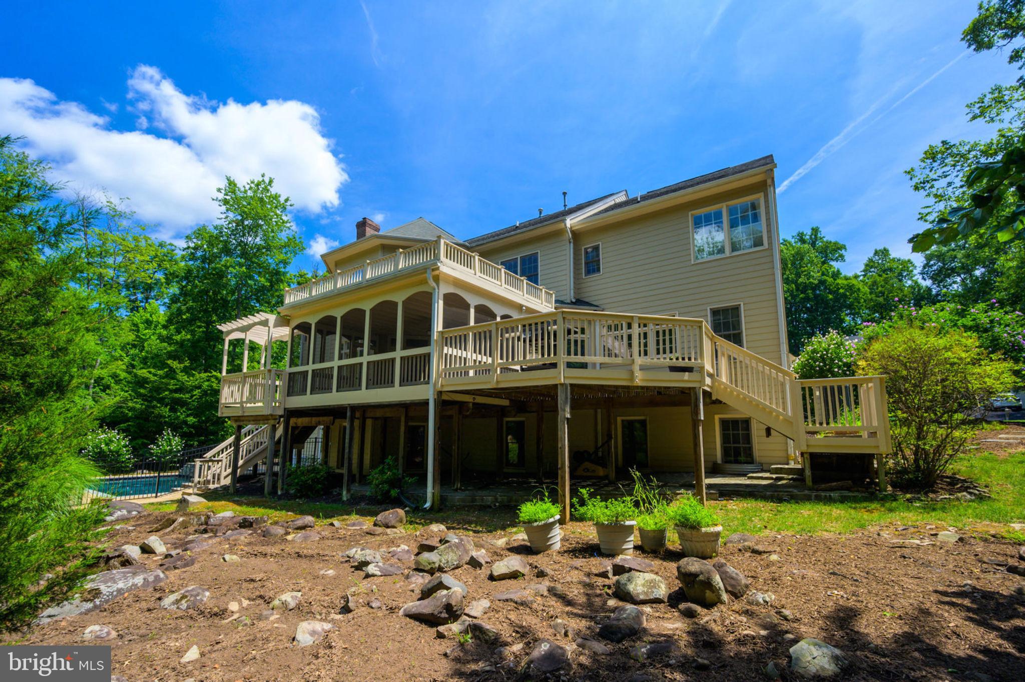 12100 North Walnut Branch Road Reston, VA 20194 - Photo 88 of 124 Rear Exterior