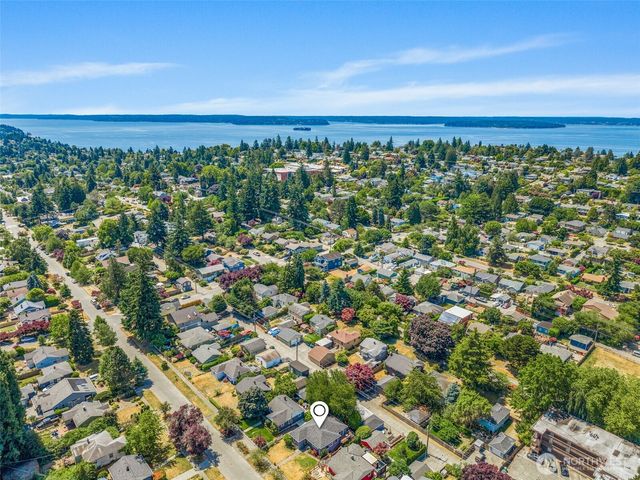 $1,300,000 | 3823 47th Avenue Southwest, Seattle, WA 98116