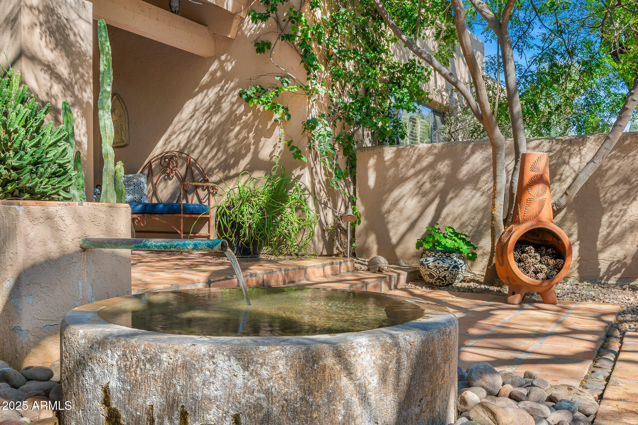6301 North Camelback Manor Drive, Unit 5 Paradise Valley, AZ 85253 - Photo 6 of 17 front courtyard2