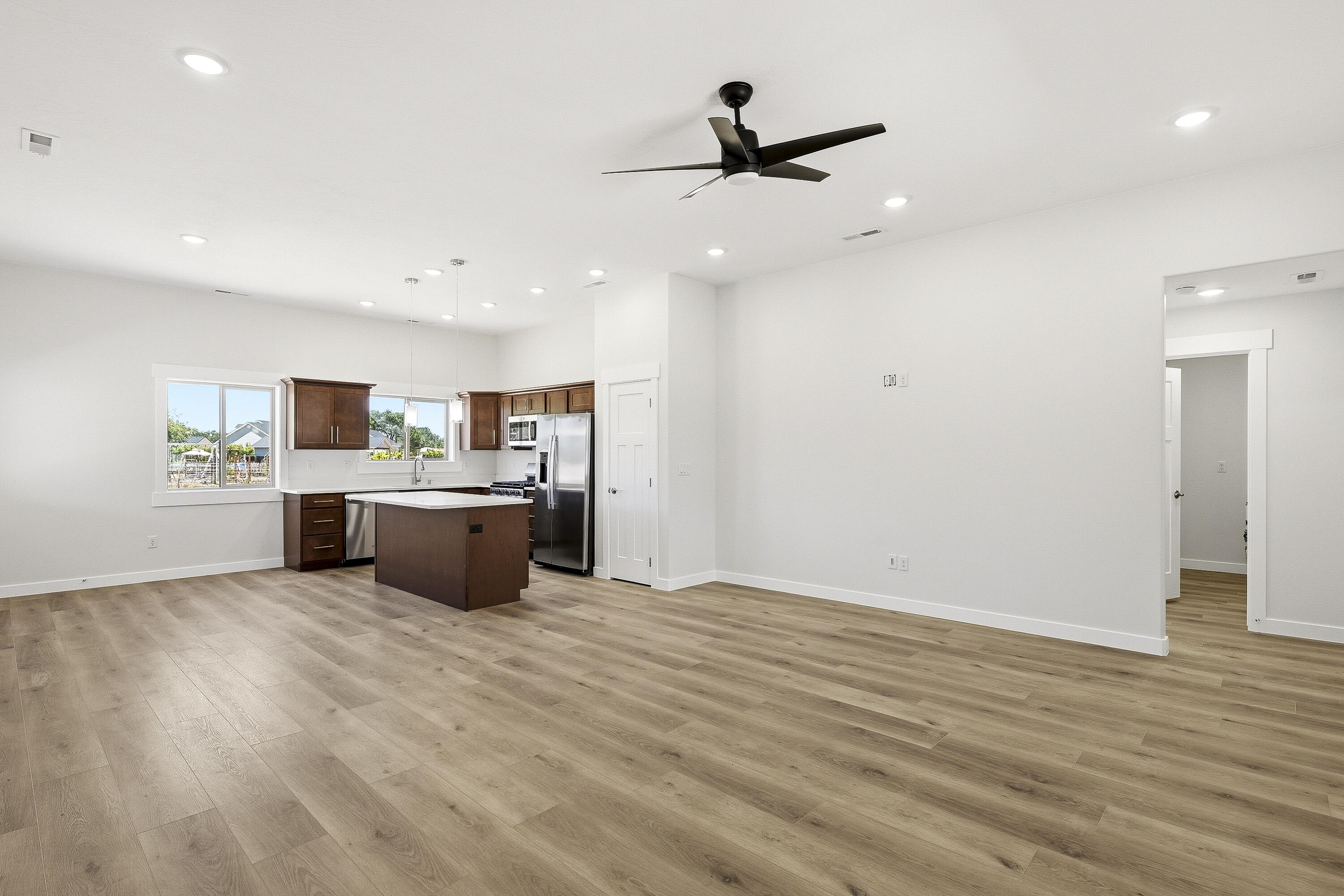 3887 North Hawks Landing Loop Cedar City, UT 84721 - Photo 5 of 46 3887 N Hawk Landing-14
