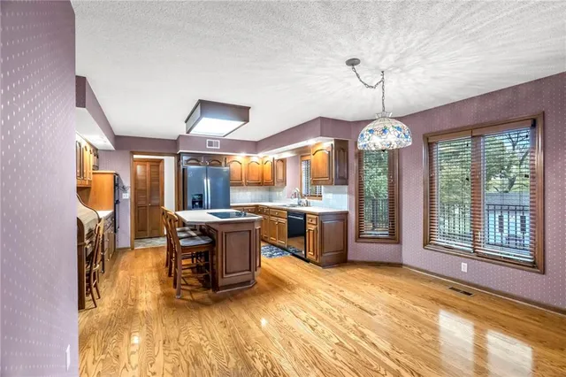 $675,000 | 510 Opera House Lane, Odessa, MO 64076