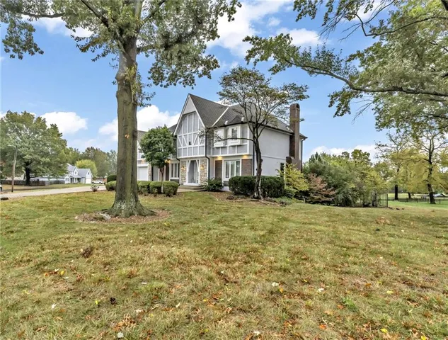 $675,000 | 510 Opera House Lane, Odessa, MO 64076