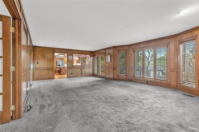 $675,000 | 510 Opera House Lane, Odessa, MO 64076