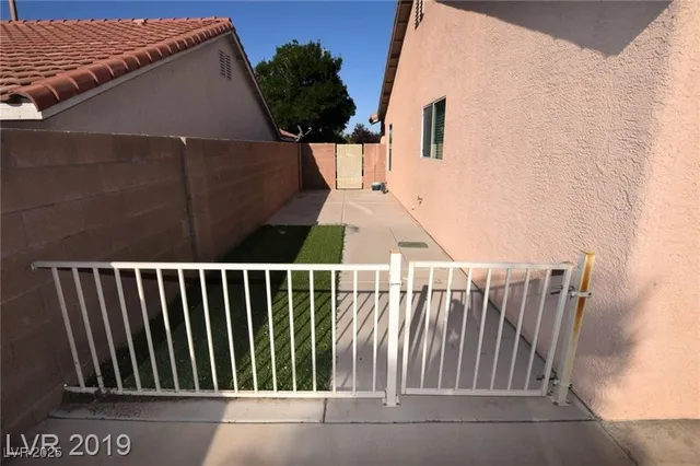 $2,016 | 1041 Amber Gate Street, Henderson, NV 89002