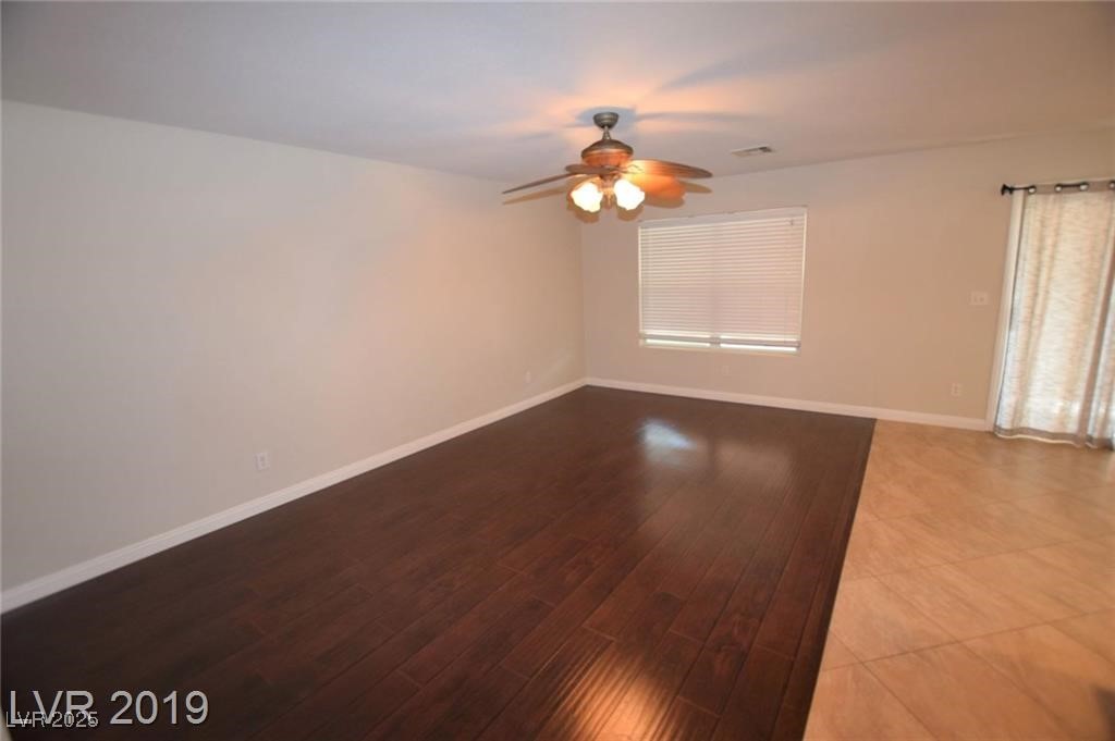 1041 Amber Gate Street Henderson, NV 89002 - Photo 6 of 19