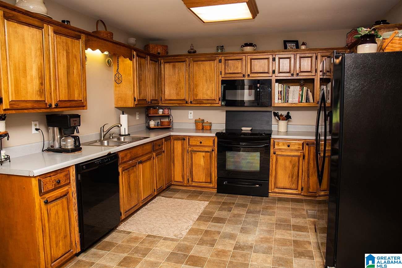 1325 Moore Road Altoona, AL 35952 - Photo 11 of 32