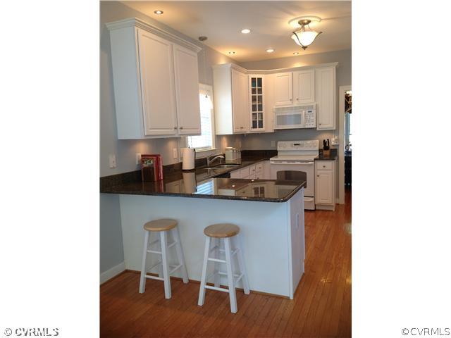 14030 Southshore Road Midlothian, VA 23112 - Photo 12 of 22 Kitchen