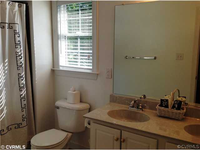 14030 Southshore Road Midlothian, VA 23112 - Photo 19 of 22 Bathroom