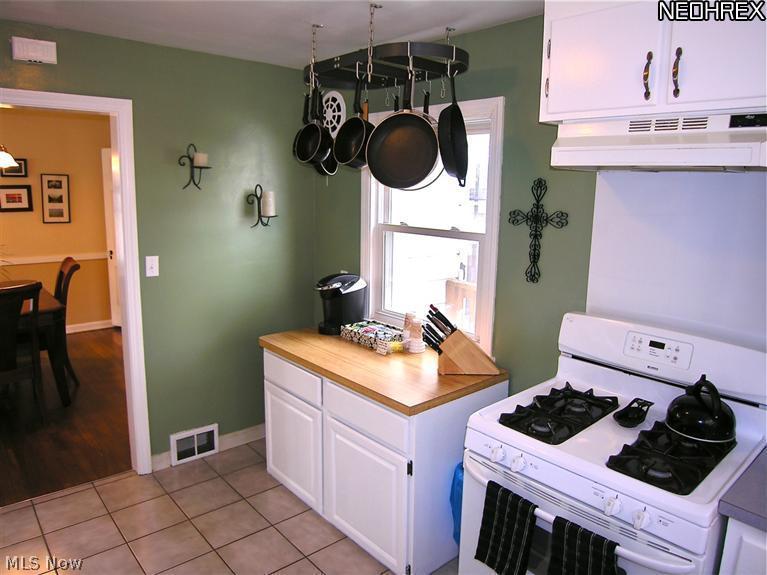 3509 Boynton Road Cleveland Heights, OH 44121 - Photo 10 of 21