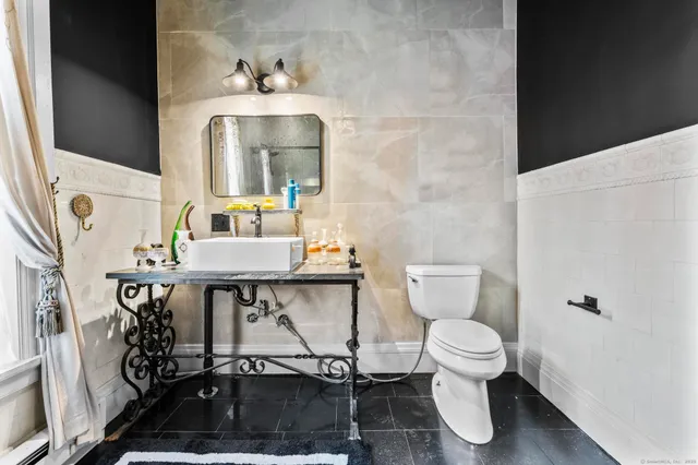 $670,000 | 14 Wethersfield Avenue, Hartford, CT 06114