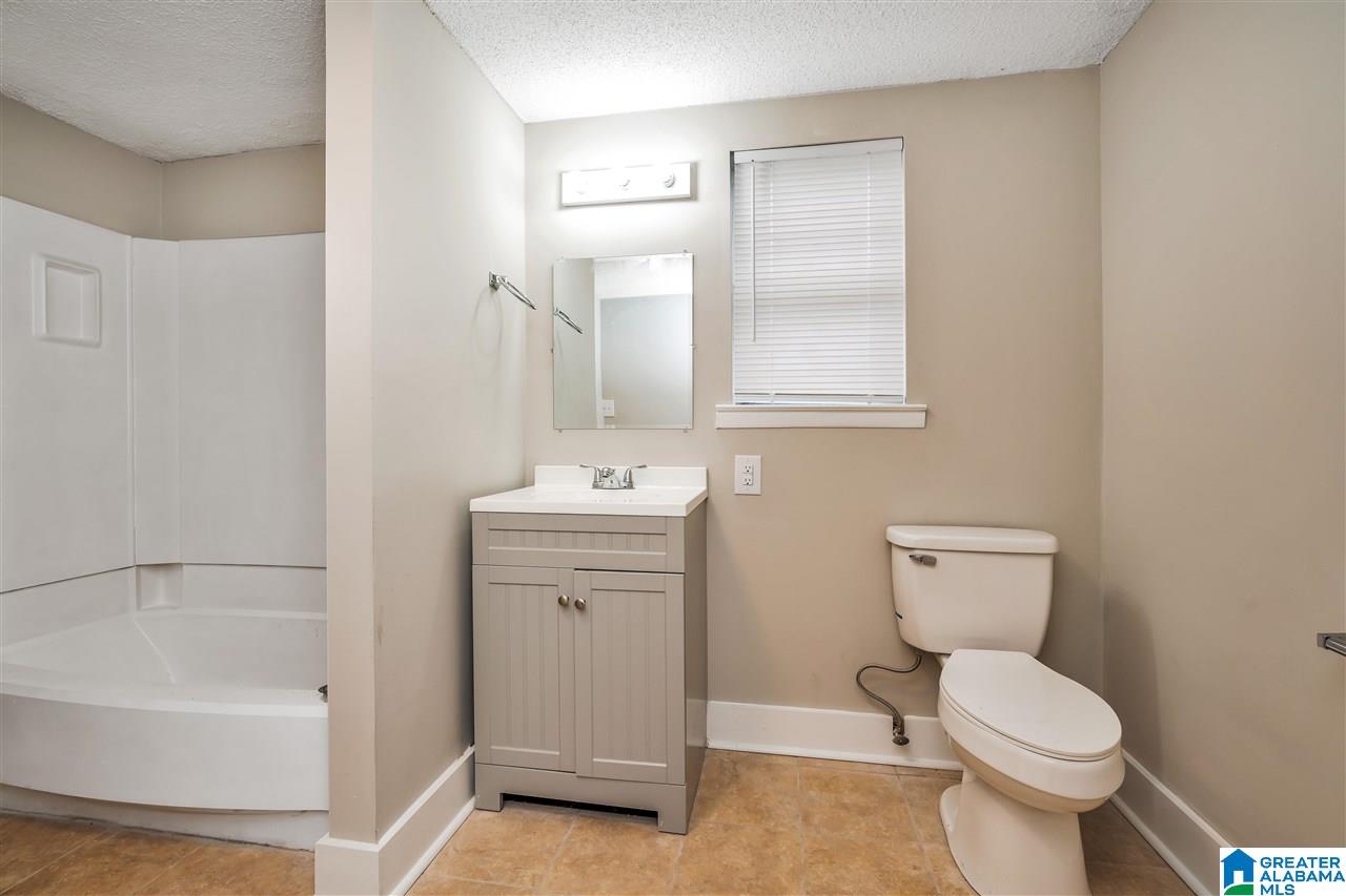 219 Old Bryan Road Sumiton, AL 35148 - Photo 4 of 8