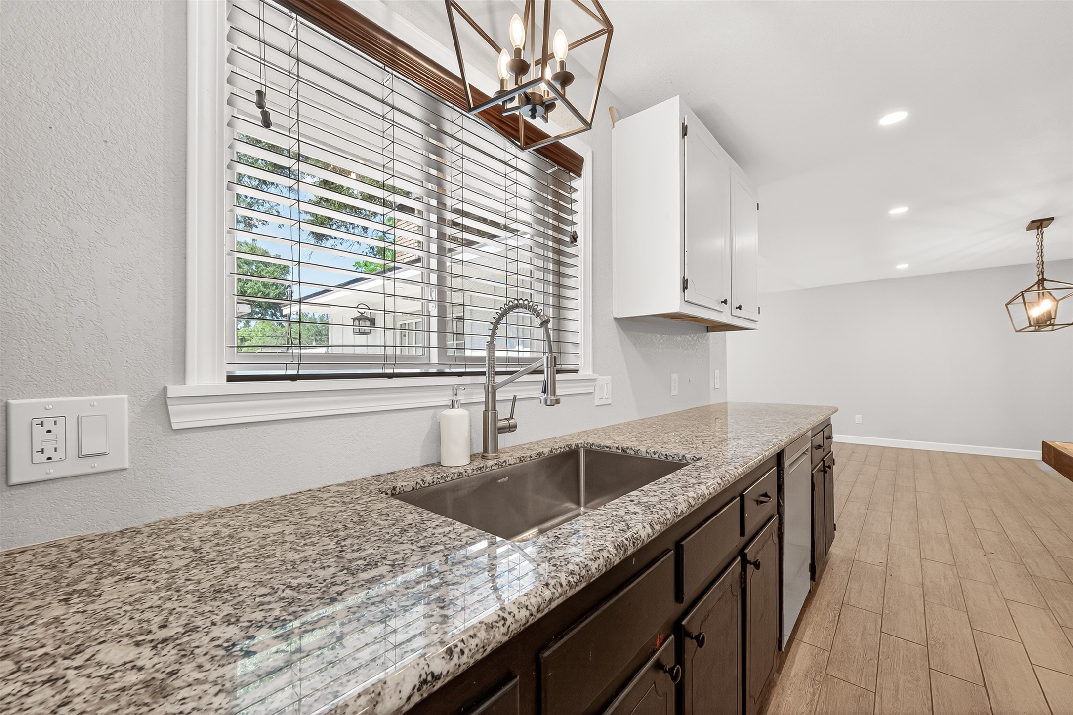 809 Bernard Avenue Rosenberg, TX 77471 - Photo 24 of 50