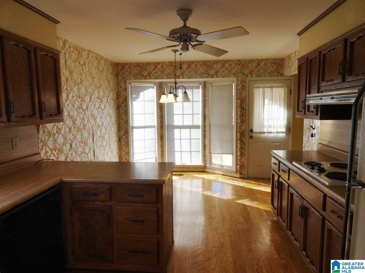 936 Rustic Drive Birmingham, AL 35214 - Photo 10 of 31