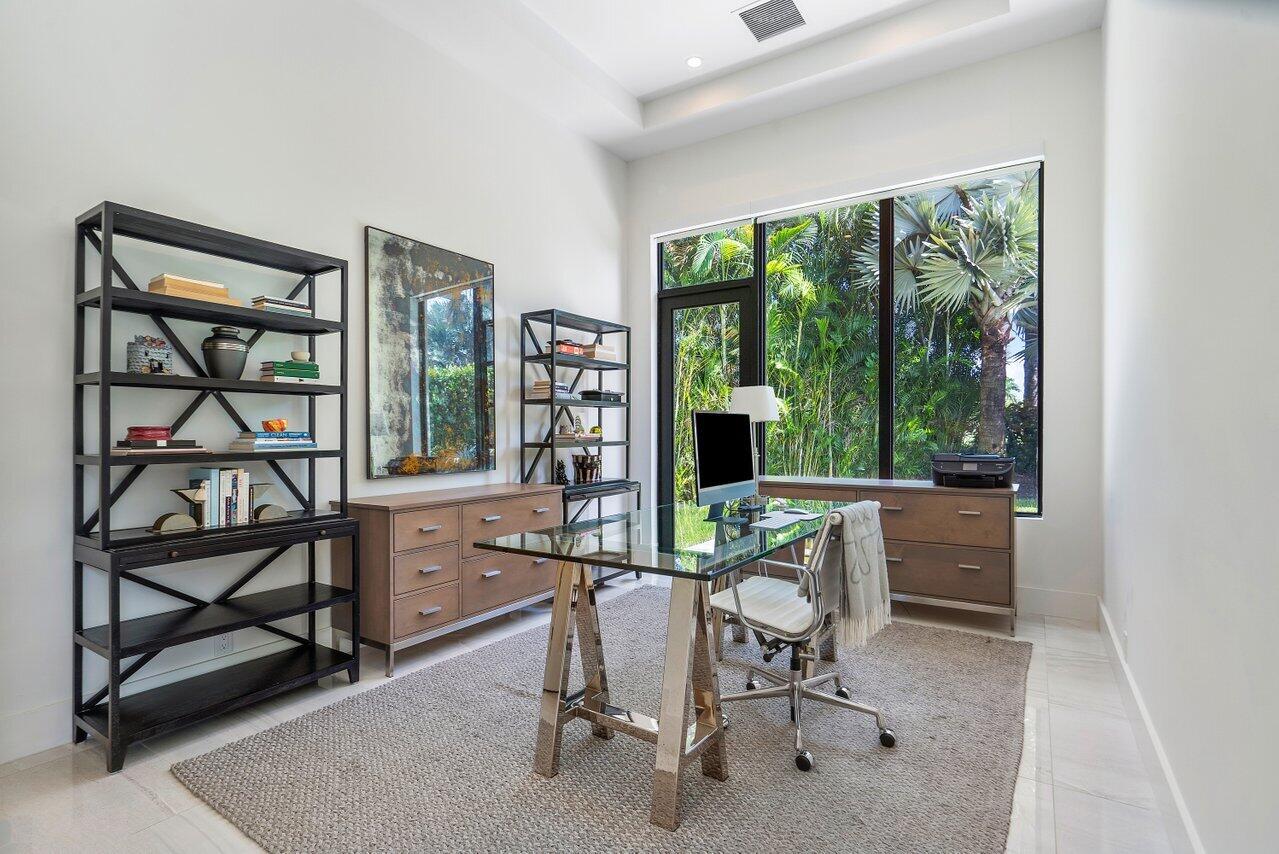 7428 Fenwick Place Boca Raton, FL 33496 - Photo 11 of 40 Office w Full Bath