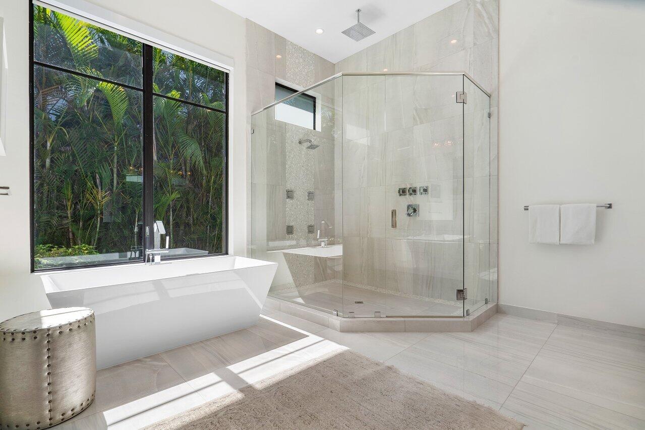 7428 Fenwick Place Boca Raton, FL 33496 - Photo 19 of 40 Her Bathroom