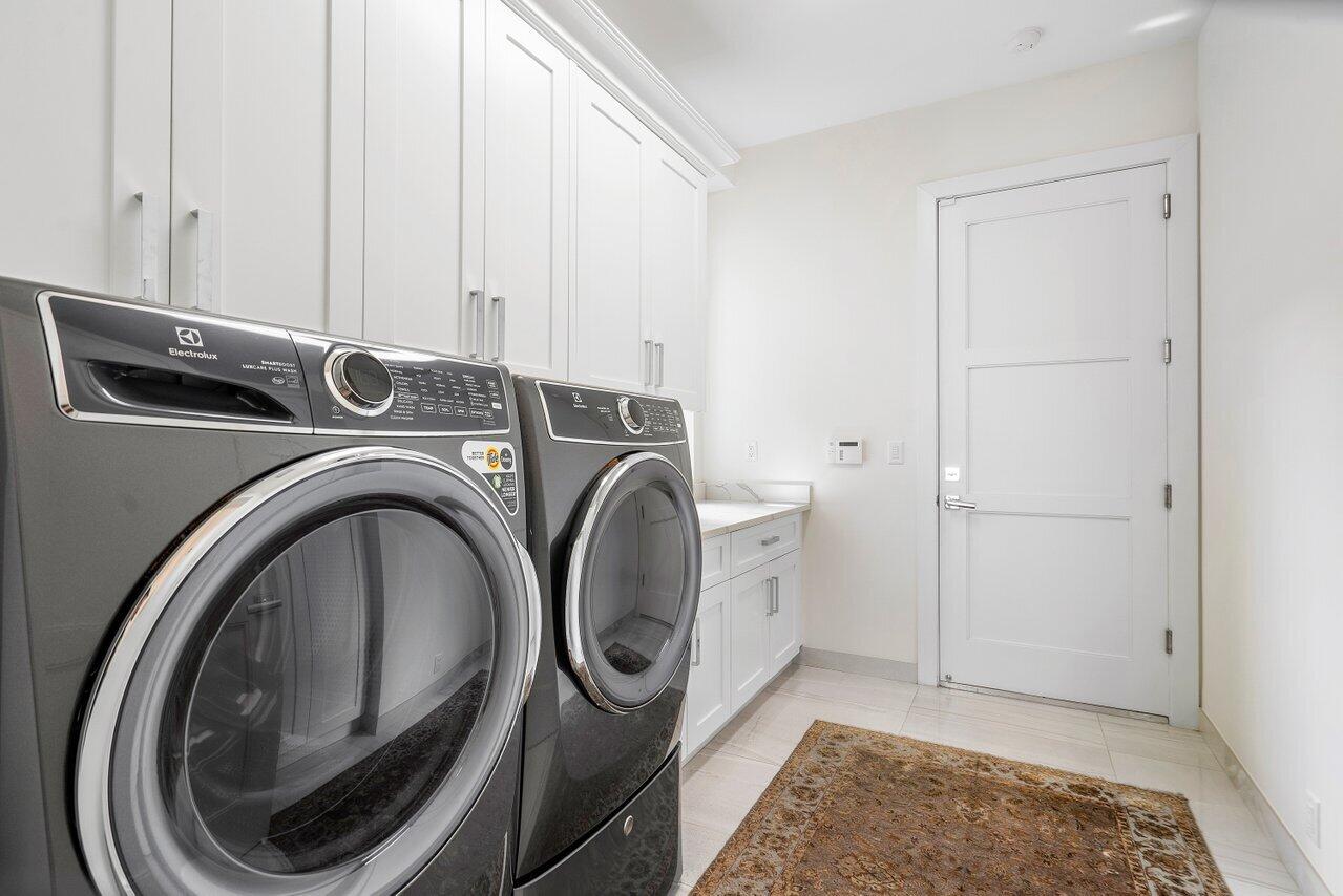 7428 Fenwick Place Boca Raton, FL 33496 - Photo 28 of 40 Laundry Room