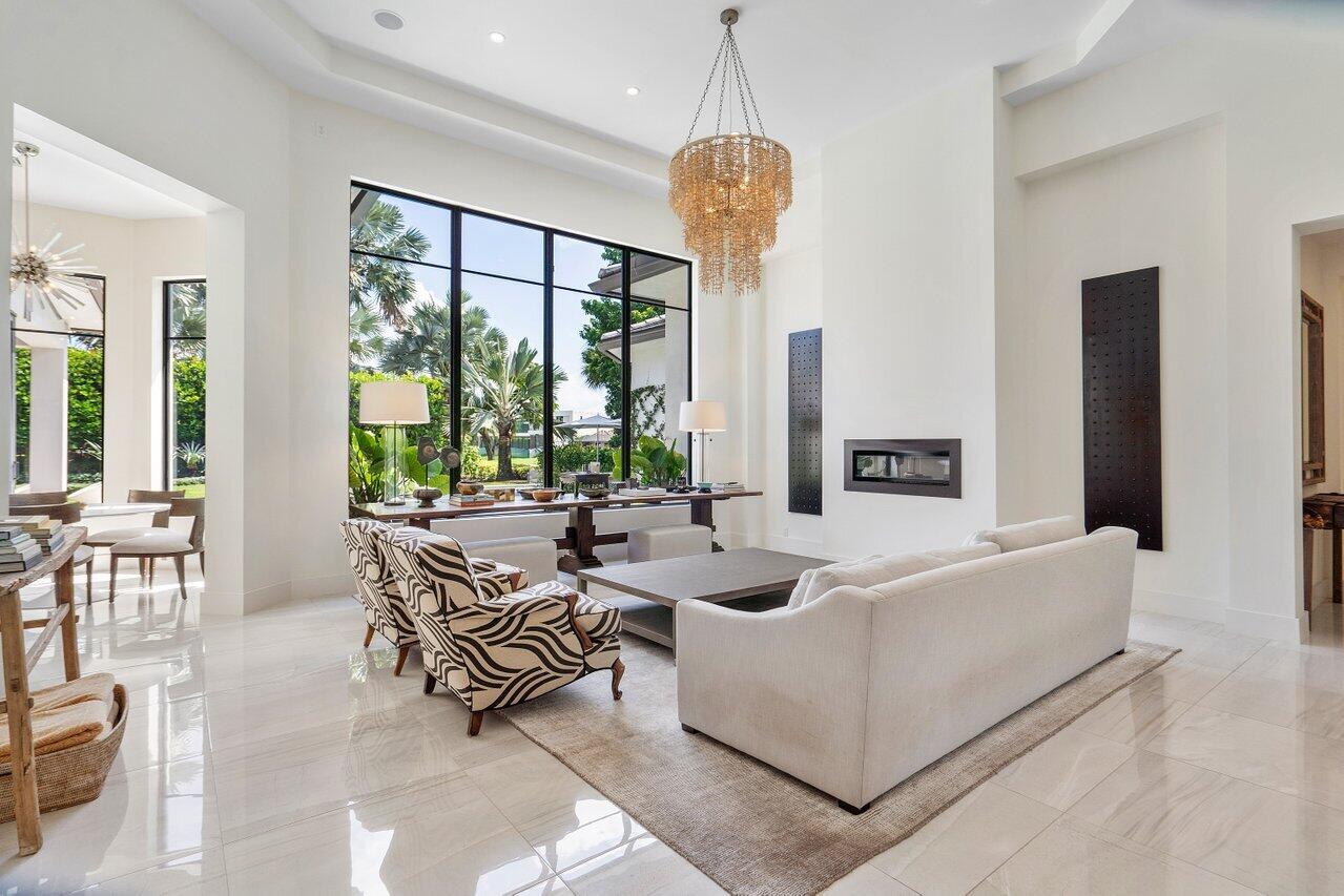 7428 Fenwick Place Boca Raton, FL 33496 - Photo 4 of 40 Living Room