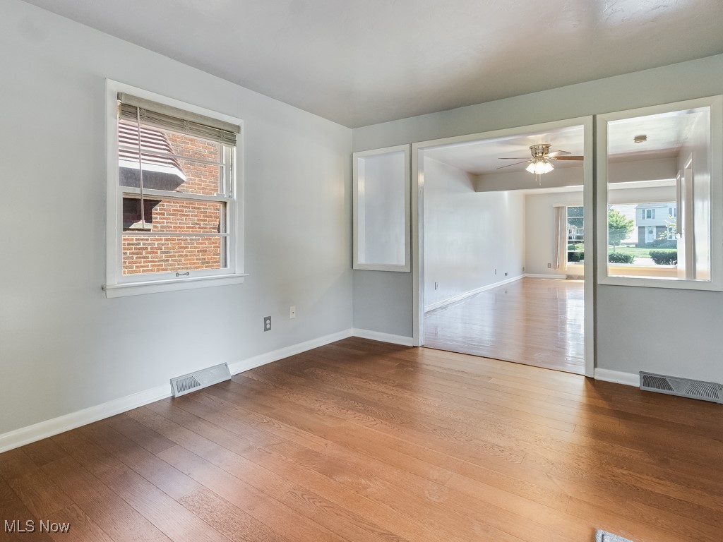 2348 Saybrook Road Cleveland, OH 44118 - Photo 15 of 37