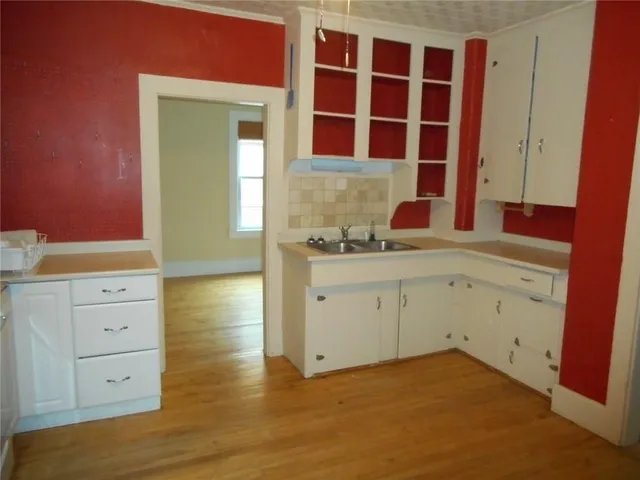 $275,000 | 6 Gilbert Street, Orono, ME 04473