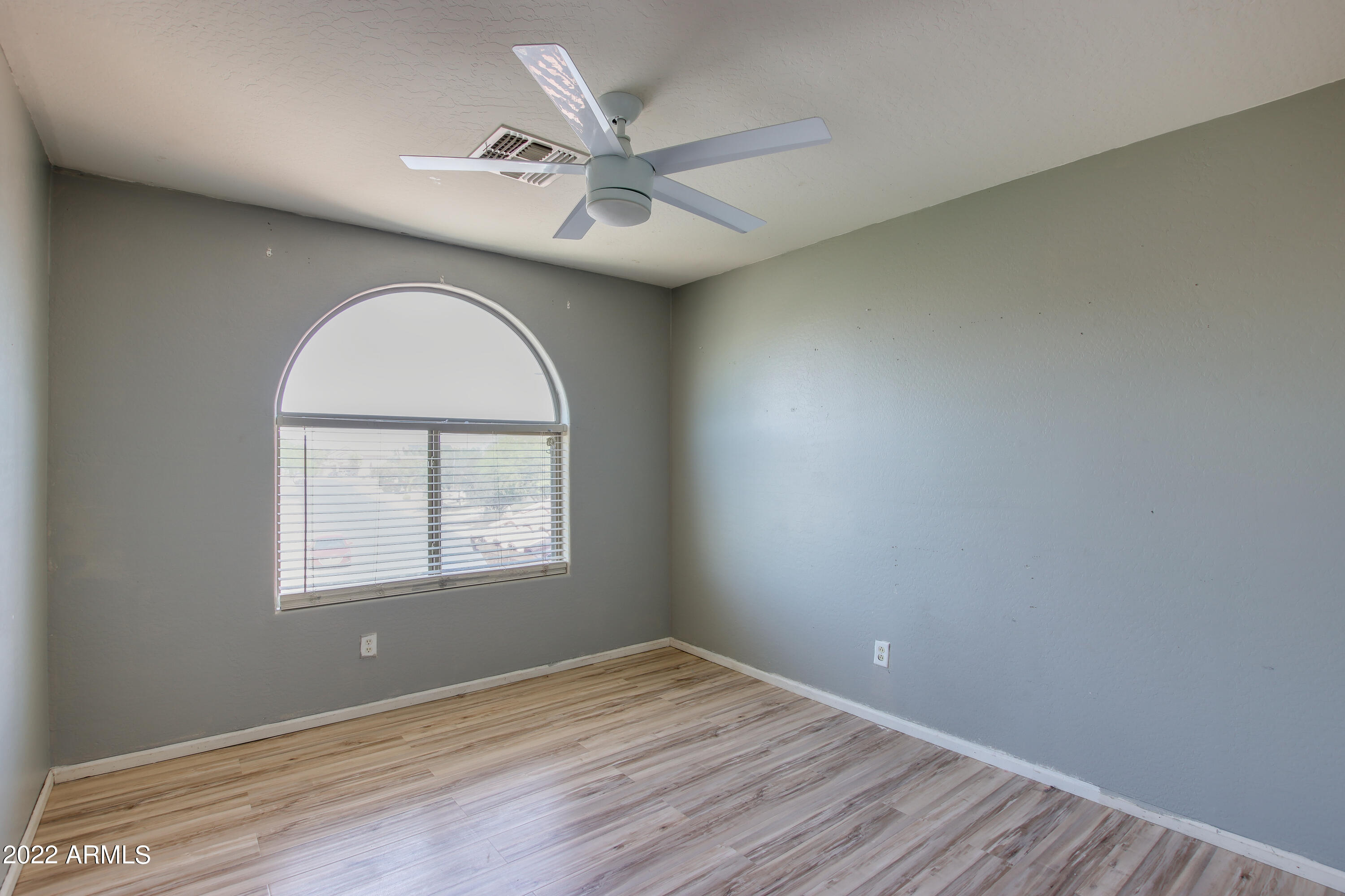 9103 West Heber Road Tolleson, AZ 85353 - Photo 21 of 34 heber dr -21