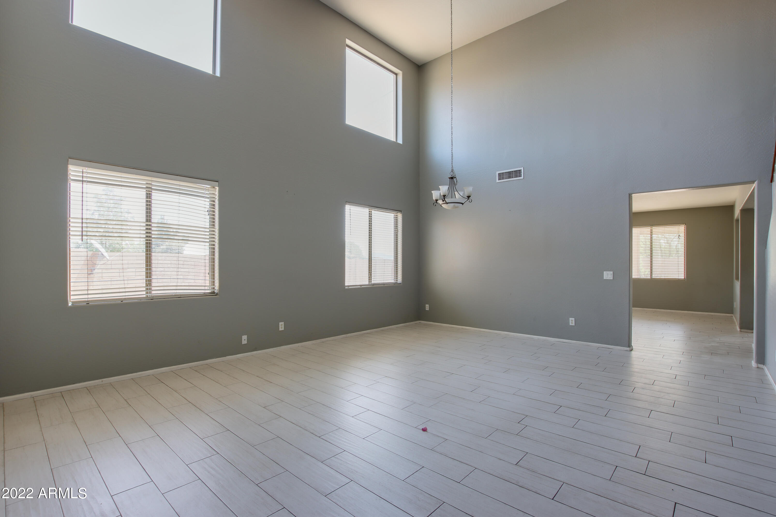 9103 West Heber Road Tolleson, AZ 85353 - Photo 5 of 34 heber dr -5