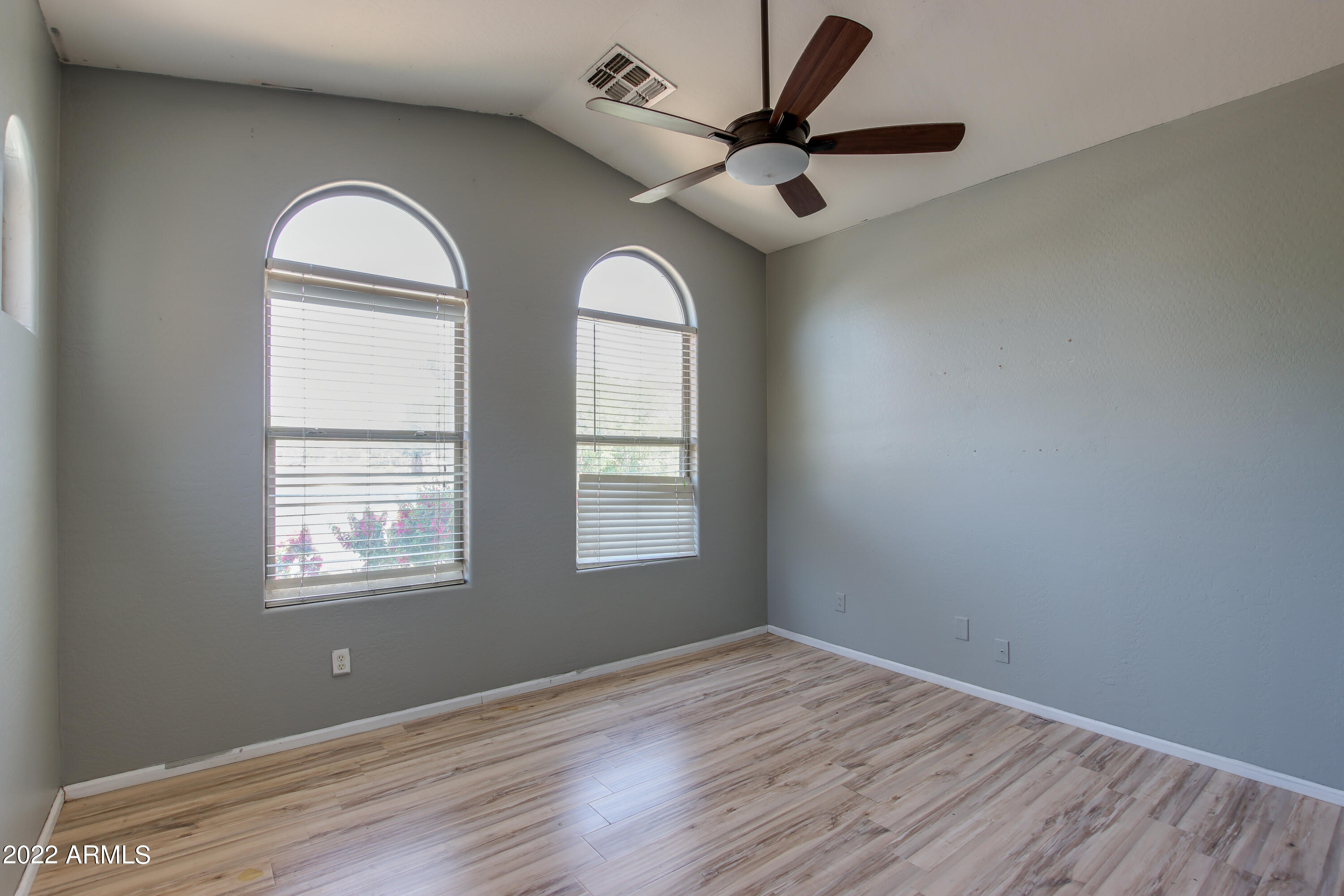 9103 West Heber Road Tolleson, AZ 85353 - Photo 7 of 34 heber dr -7