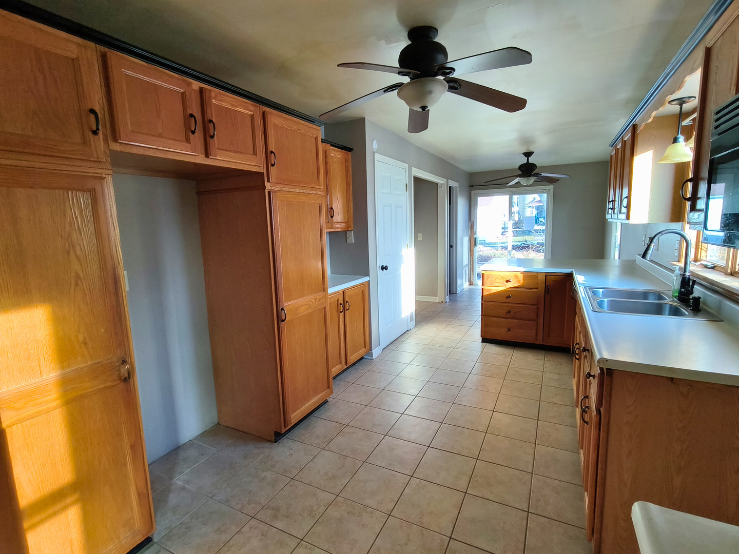 425 Sylvan Avenue Grand Ridge, IL 61325 - Photo 4 of 22