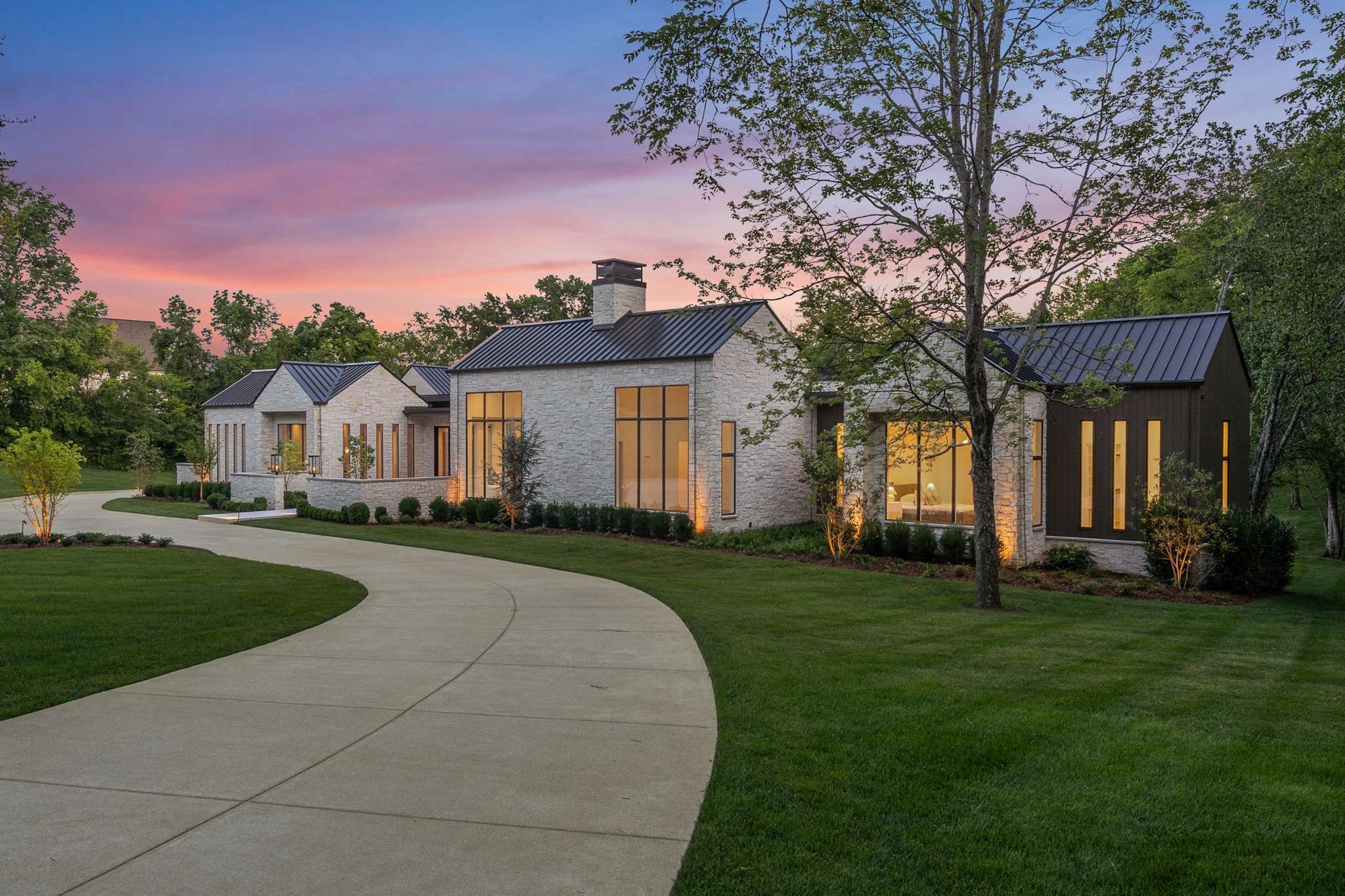 6315 East Valley Road Nashville, TN 37205 - Photo 1 of 28 Gallery Image 1