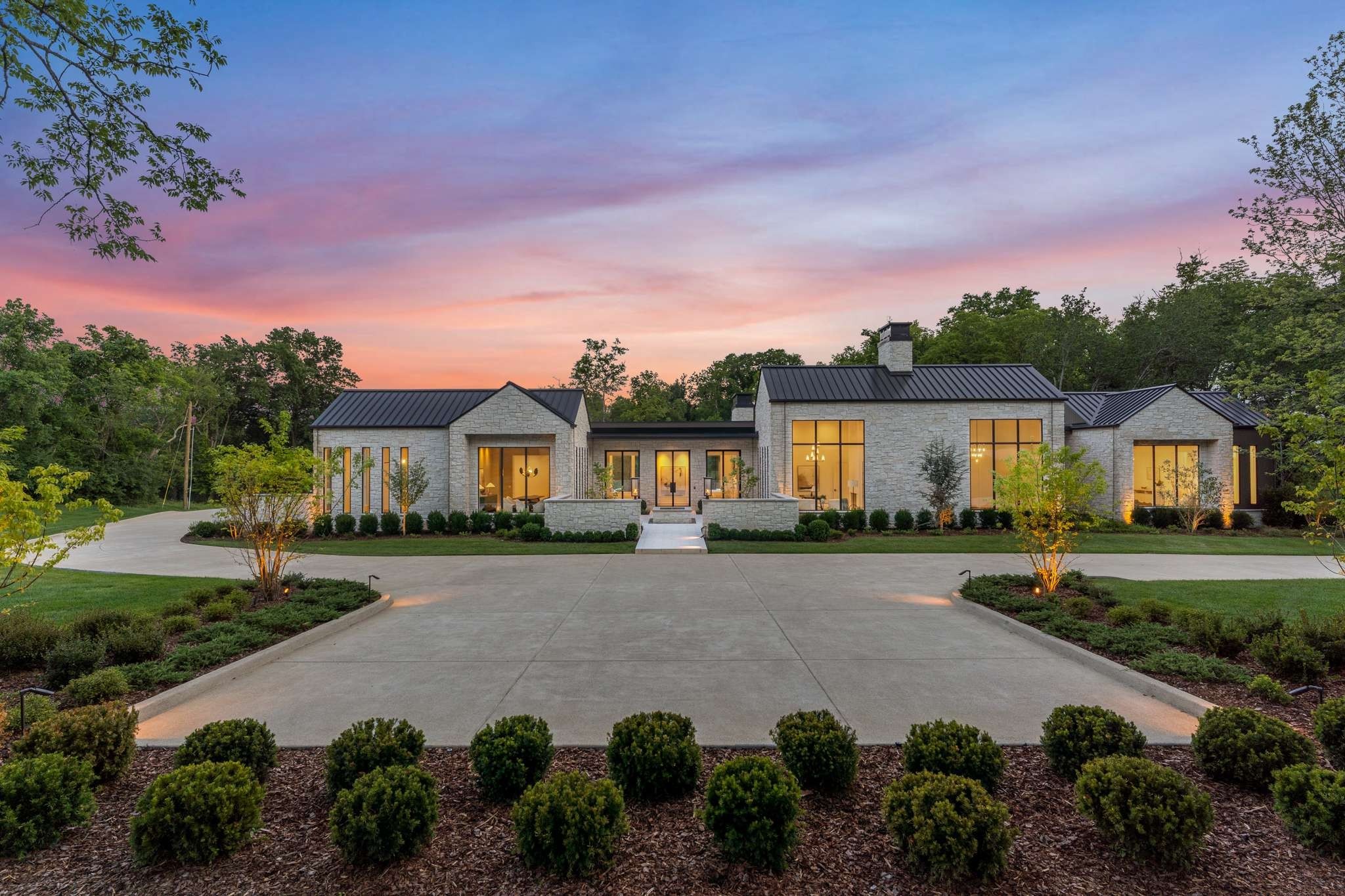 6315 East Valley Road Nashville, TN 37205 - Photo 7 of 28 Gallery Image 7
