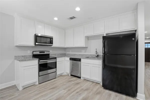 $1,500 | 1022 West Shepherd Street, Unit 1022, Denison, TX 75020