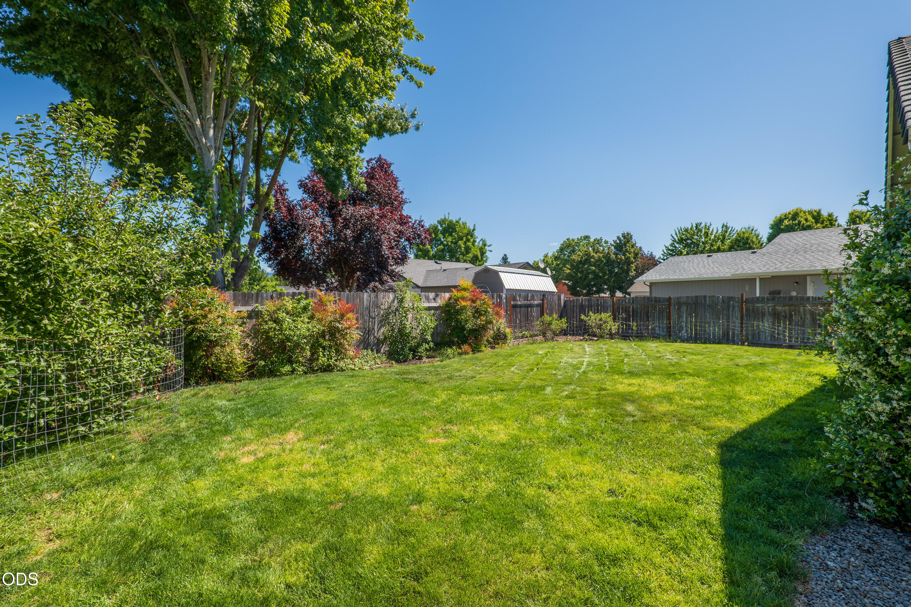 2872 Galaxy Way Grants Pass, OR 97527 - Photo 28 of 32