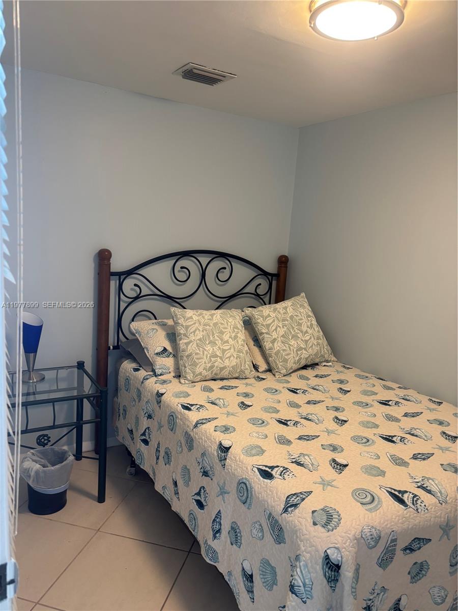 5601 Collins Avenue, Unit 505 Miami Beach, FL 33140 - Photo 13 of 23