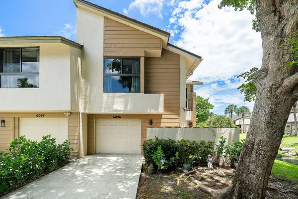 $599,999 | 6096 Glendale Drive, Boca Raton, FL 33433