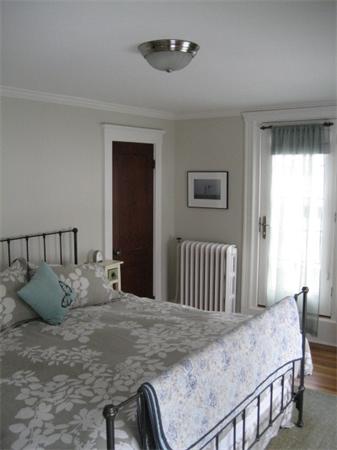 153 Common Street Watertown, MA 02472 - Photo 8 of 9 Gallery Image 8