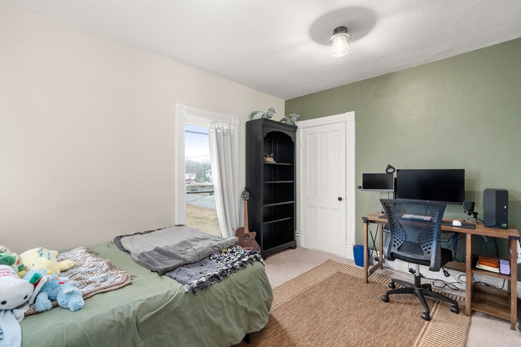 20 Maple Street Uxbridge, MA 01569 - Photo 18 of 28