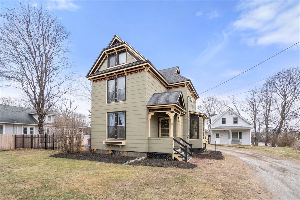20 Maple Street Uxbridge, MA 01569 - Photo 21 of 28