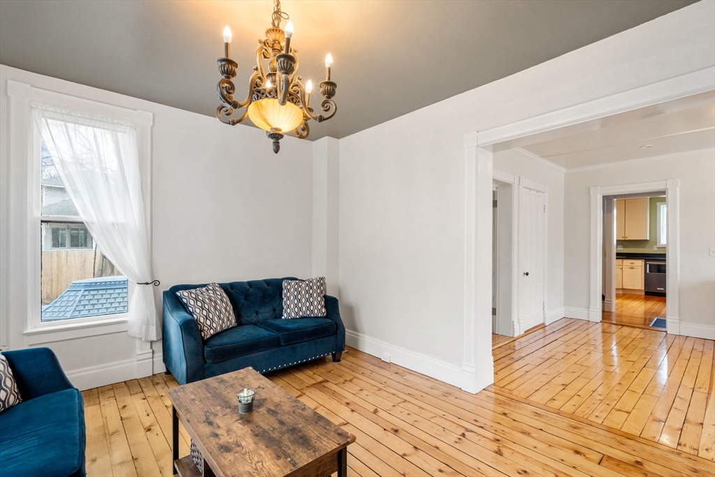 20 Maple Street Uxbridge, MA 01569 - Photo 4 of 28