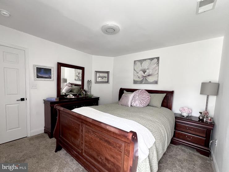 383 El Vista Drive Hanover, PA 17331 - Photo 22 of 37 Bedroom 4