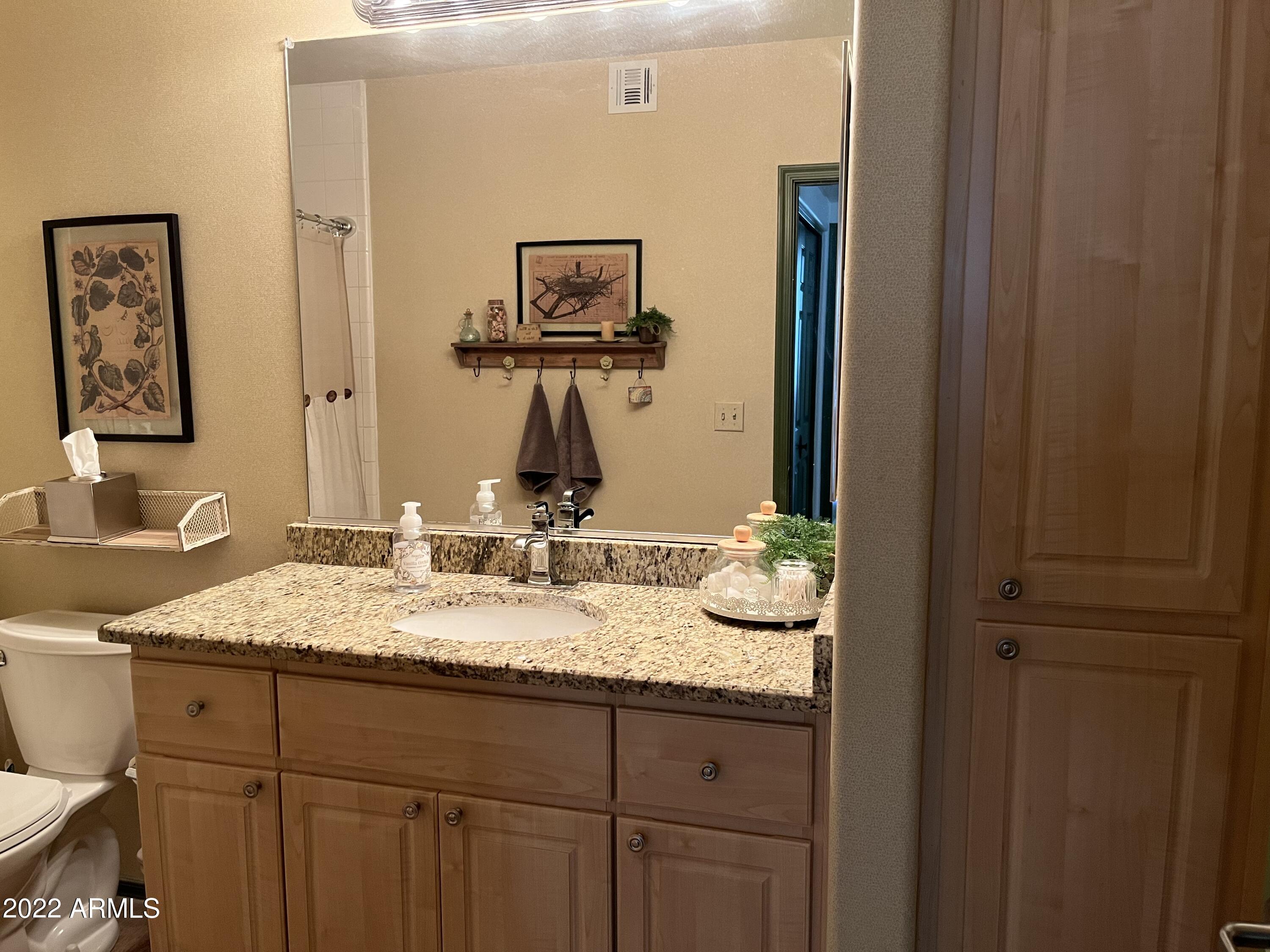 7575 East Indian Bend Road, Unit 1015 Scottsdale, AZ 85250 - Photo 17 of 29 Bath view 1