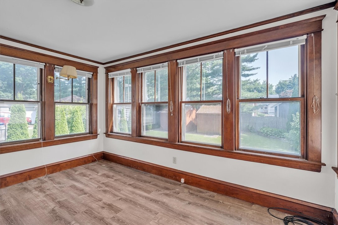 62 Maple Street Warren, RI 02885 - Photo 14 of 41