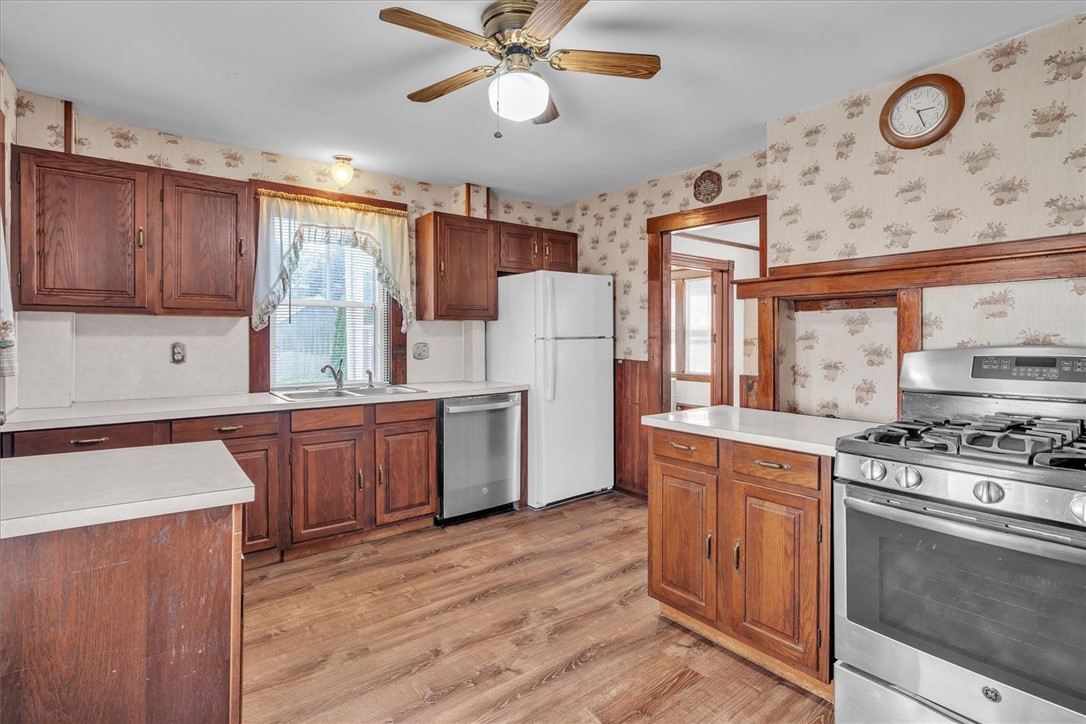 62 Maple Street Warren, RI 02885 - Photo 17 of 41