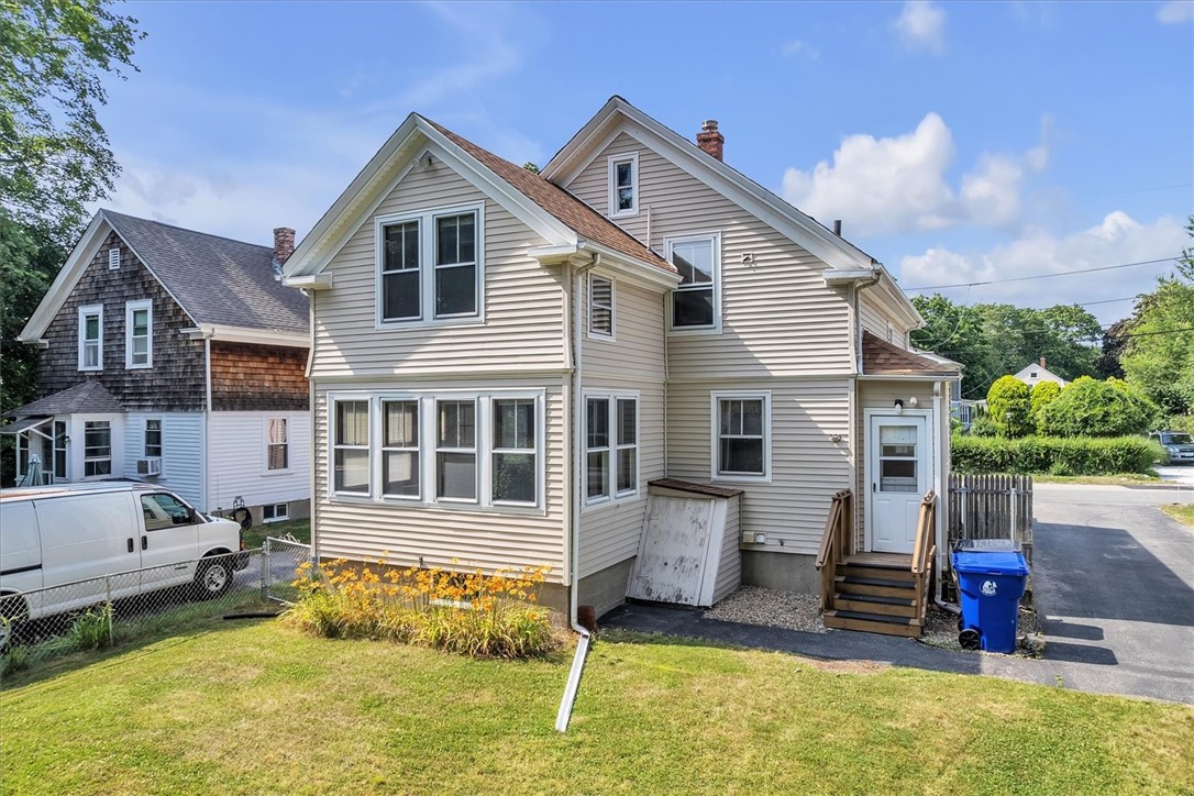 62 Maple Street Warren, RI 02885 - Photo 30 of 41