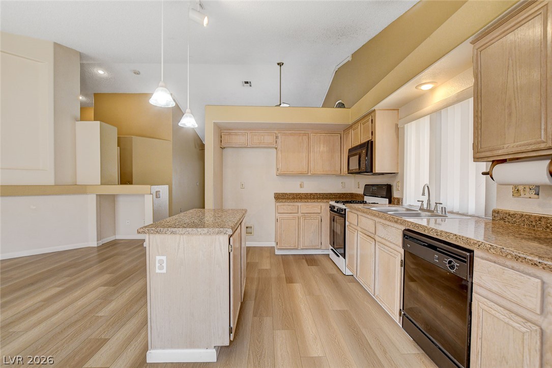 811 Rio Poco Court Henderson, NV 89015 - Photo 17 of 42