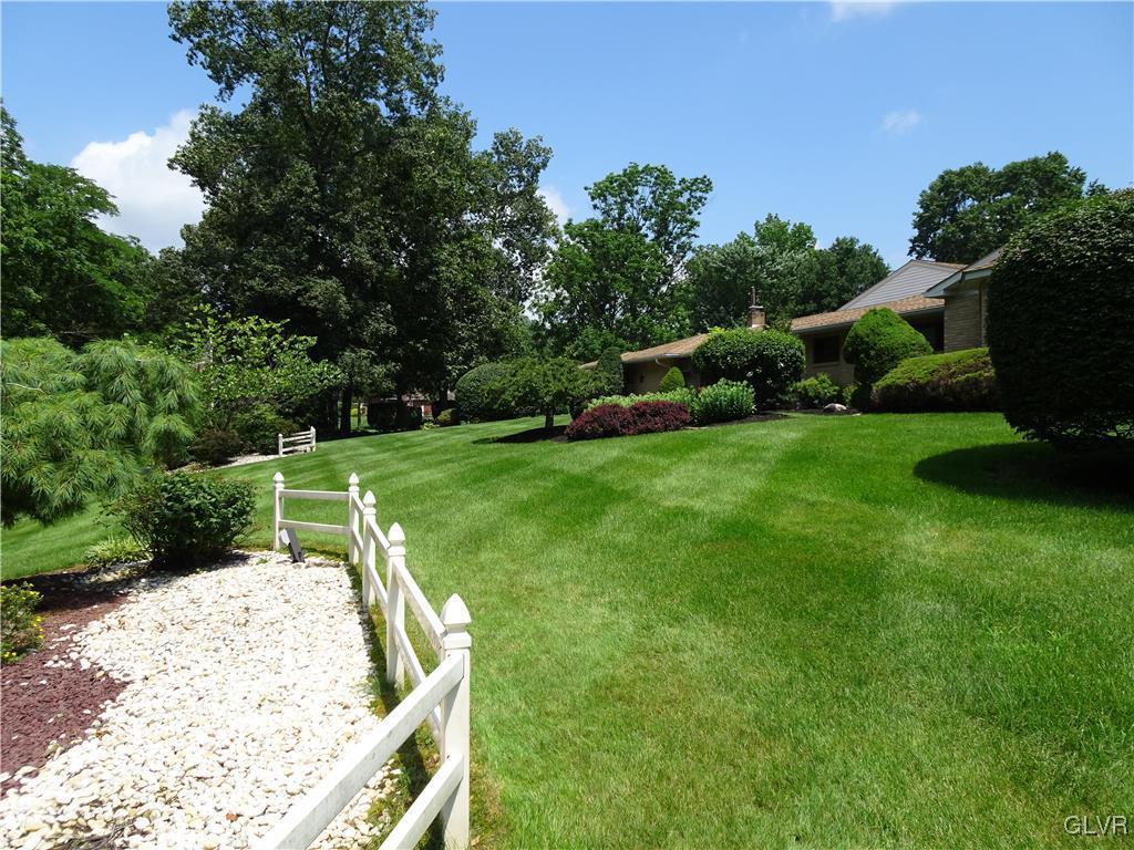 6068 Indian Trail Road Northampton, PA 18067 - Photo 4 of 42 Gallery Image 4