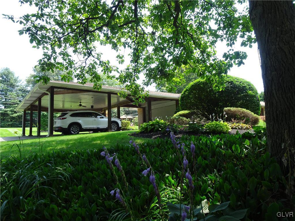 6068 Indian Trail Road Northampton, PA 18067 - Photo 8 of 42 Gallery Image 8