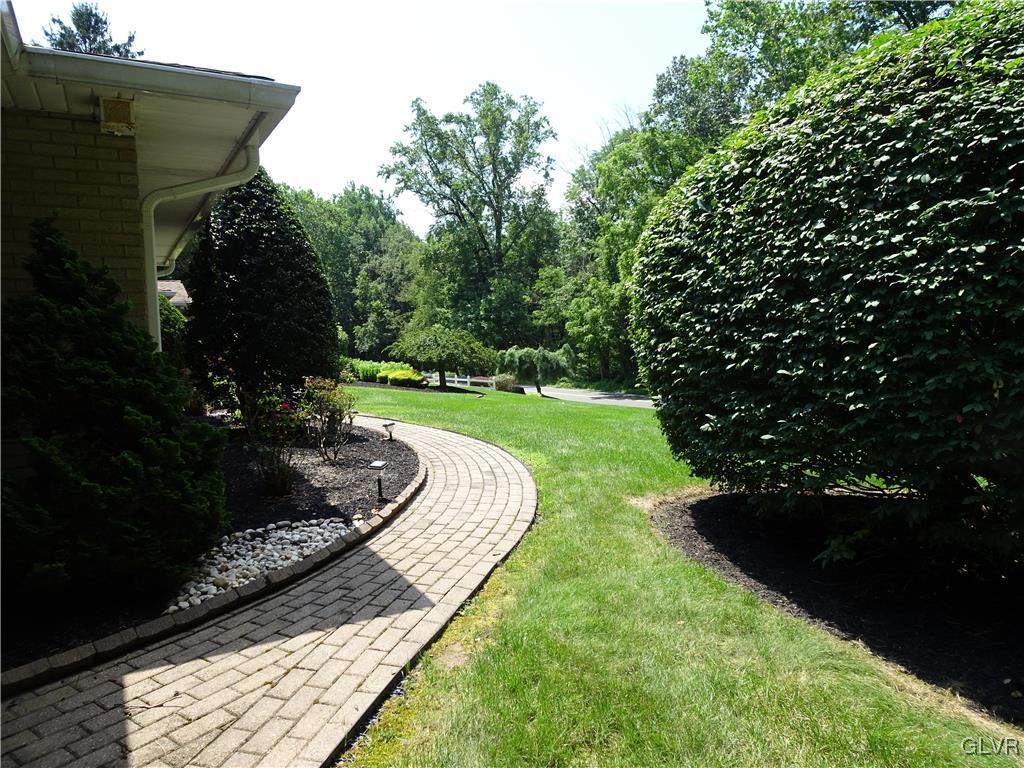 6068 Indian Trail Road Northampton, PA 18067 - Photo 10 of 42 Gallery Image 10