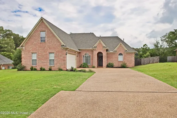 $415,000 | 1732 Ready Drive, Hernando, MS 38632