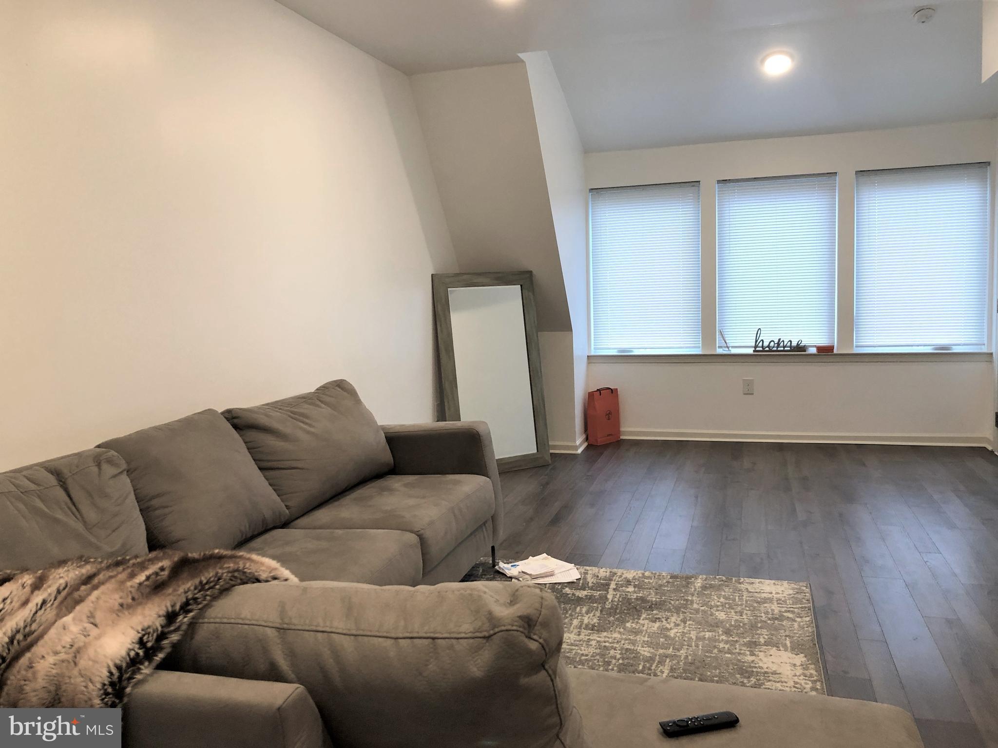 6615 Ridge Avenue, Unit 403 Philadelphia, PA 19128 - Photo 3 of 7