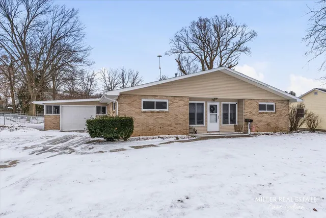$184,900 | 730 6th Avenue, Lake Odessa, MI 48849