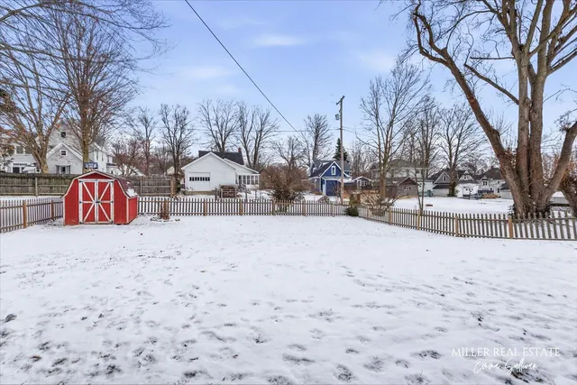 $184,900 | 730 6th Avenue, Lake Odessa, MI 48849